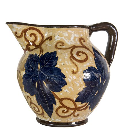 SQUARCIARELLI - GROTTAFERRATA, Brocca decorata con grappoli d’uva e foglie di...