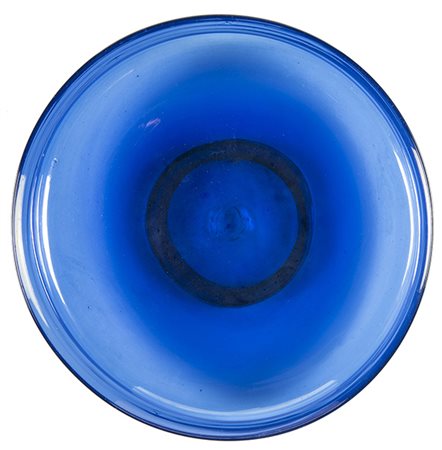 MVM - MURANO, Ciotola in vetro blu iridescente, 1925 circa Disegno di...