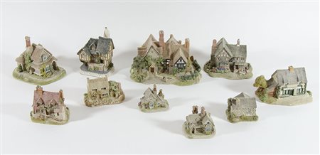 Lotto di vari modelli di casette inglesi. (restauri).