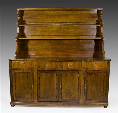 Lunga credenza in legno a 4 ante e 4 cassetti con parte superiore con...