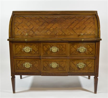 Scrivania apribile a rullo e 2 cassetti, intarsi in legni vari a motivi...