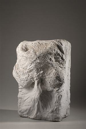 GIACINTO CERONE (1957 - 2004) Senza titolo, 2002 Gesso bianco 49 x 32 x 40 cm...