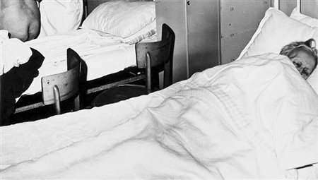 MARIO GIACOMELLI (1925 - 2000) Perché Stampa ai sali d'argento su carta...