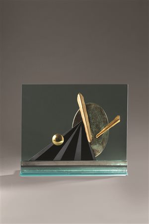 UMBERTO MARIANI (1936) Senza titolo Scultura in vetro 35 x 41 x 11 cm...