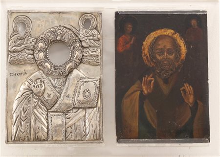 MANIFATTURA RUSSA DEL XIX SECOLO Icona con S. Nicola. Riza in argento. . Cm...