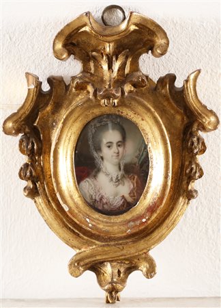 MINIATURISTA DEL XVIII SECOLO Ritratto di gentildonna in cornice coeva...