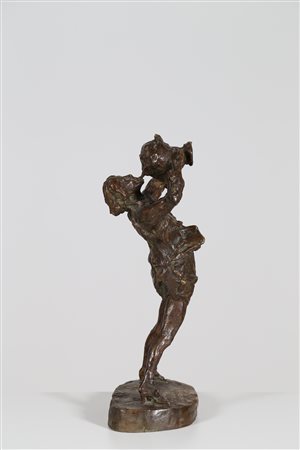 SCULTORE DEL XIX SECOLO Uomo che beve da una giara. bronzo. Cm 21,00 x 44,00...