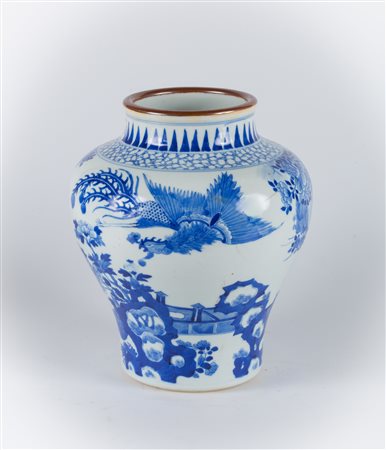 Arte Cinese Vaso in porcellana bianco/blu dipinto con fenici e qilin Cina,...