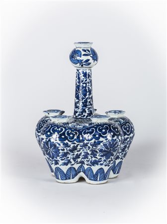 Arte Cinese Porta fiori in porcellana bianco/blu Cina, dinastia Qing, XVIII...