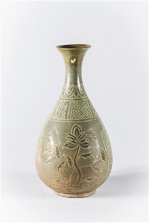 Arte Cinese Bottiglia in ceramica celadon in stile goryeo Corea, XIX secolo o...