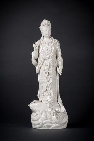 Arte Cinese Grande Guanyin in bianco di Cina Cina, XX secolo . -. Cm 18,00 x...