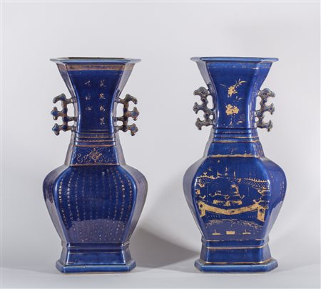 Arte Cinese Coppia di grandi vasi blu con decorazione dorata Cina, dinastia...