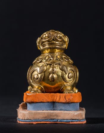 Arte Cinese Scultura in bronzo raffigurante un bixie Cina, XIX secolo . -. Cm...