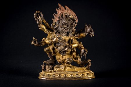 Arte Cinese Scultura in bronzo dorato raffigurante Mahakala Nepal, tardo XIX...