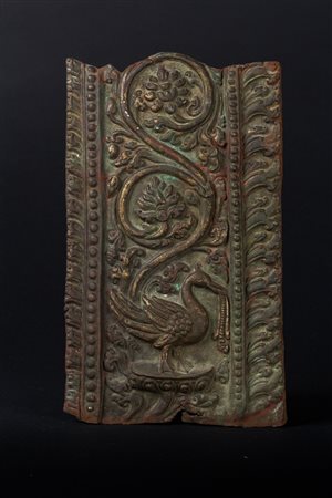 Arte Himalayana Elemento architettonico in rame sbalzato e dorato Tibet...