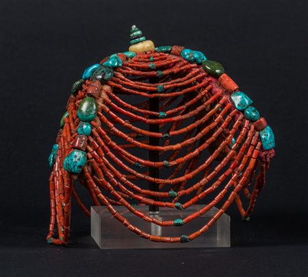 Arte Himalayana Copricapo in corallo e truchese India, Ladak, XIX-XX secolo ....