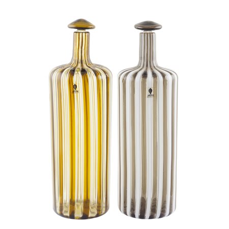 Venini, coppia di bottiglie a canne Murano, XX Sec. h. 30 in vetro soffiato...