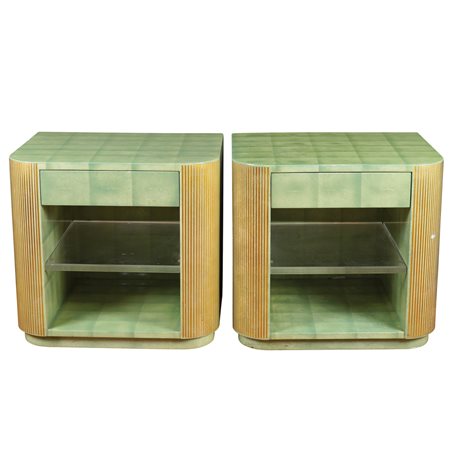 Coppia di comodini di linea bombata Francia, vecchia manifattura dim....