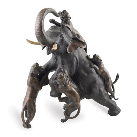 Particolare scultura in bronzo patinato manifattura orientale, XX Sec. dim....