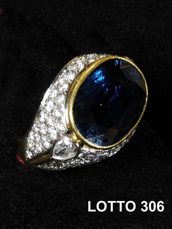 ANELLO CON ZAFFIRO E BRILLANTI IN ORO GIALLO GRAMMI TOT. 11,50 ORO 750 %...