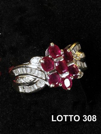 ANELLO IN ORO GIALLO CON 7 RUBINI E BRILLANTI BAGUETTE GRAMMI TOT. 7,00 ORO...