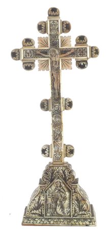 CROCEFISSO, Crocefisso in madreperla dipinta. Trapani transizione XVIII - XIX...