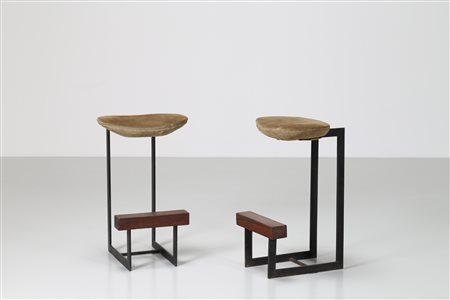 ZALSZUPIN JORGE Coppia di sgabelli in metallo poggiapiedi in legno e seduta...