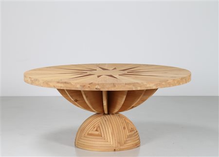 CEROLI MARIO (n. 1938) Tavolo in legno intarsiato, mod. La Rosa dei venti,...