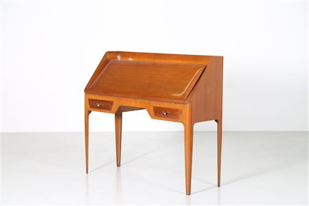 BUFFA PAOLO (1903 - 1970) Bureau in citronnier con dettagli in ottone e...