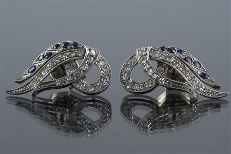 [Nessun Autore] Un paio di orecchini in platino gr 6.25 diamanti cts 0.60 e...