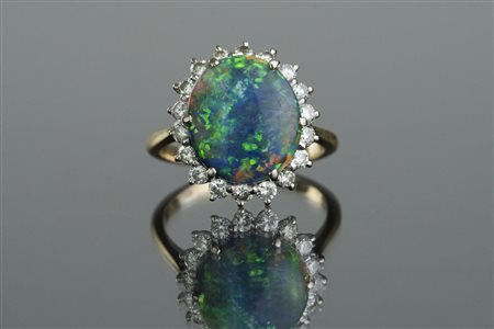 [Nessun Autore] Anello in oro giallo e bianco gr 5.1 con brillanti cts 0.60 e...