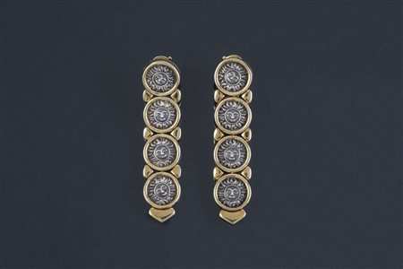 MARINA B. Un paio di orecchini in oro e argento gr 59 complessivi . -. .