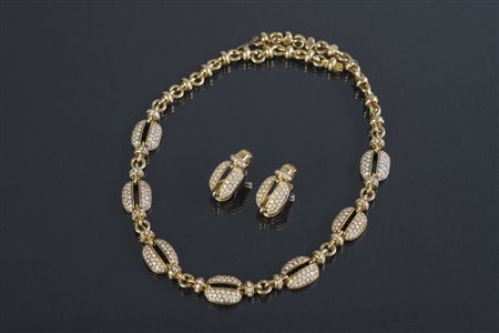 [Nessun Autore] Orecchini oro e brillanti cts 2 circa, gr 14.45. -. .