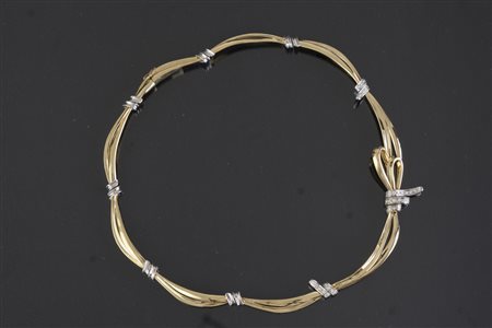 DAMIANI Parure composta da collier, bracciale, orecchini e anello oro e...