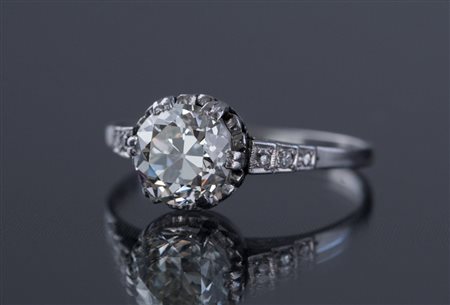 [Nessun Autore] Anello oro bianco gr 2.6 con 1 diamante da cts 1.50 circa...