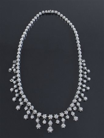 [Nessun Autore] Collana in oro bianco gr 52.50 con diamanti per cts 10.50...