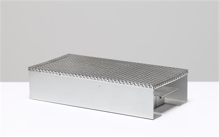 MUNARI BRUNO (1907 - 1998) Contenitore in metallo, per Danese Milano anni 60....