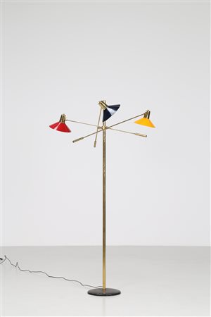 STILNOVO Attrib. Lampada da terra in ottone e metallo laccato, anni 50. -. Cm...