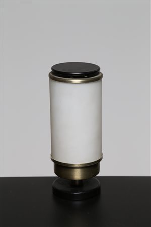 TORLASCO OSCAR Lampada da tavolo in metallo laccato ottone e vetro opalino,...