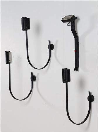 TAKAHAMA KAZUIDE Tre lampade da parete in metallo laccato mod. SIRIO S e una...