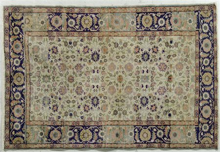 Tappeto Kaiseri, cm. 97x140. Anni '30.