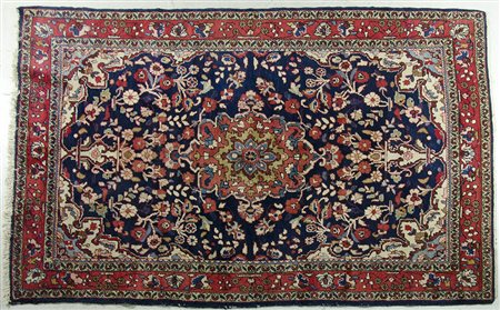 Tappeto persiano, cm. 150x240.