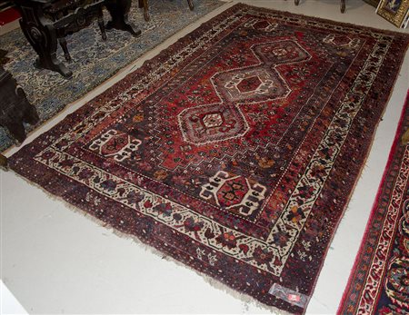 Tappeto Kashkay, cm. 168x260.