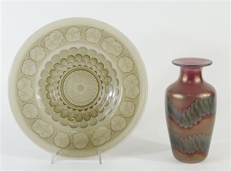 Lotto in vetro compost da vaso decorato e piatto.