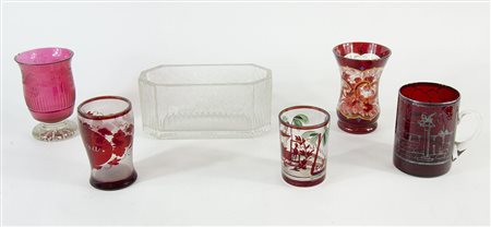 Lotto in cristallo di Boemia composto da 5 bicchieri e ciotola.