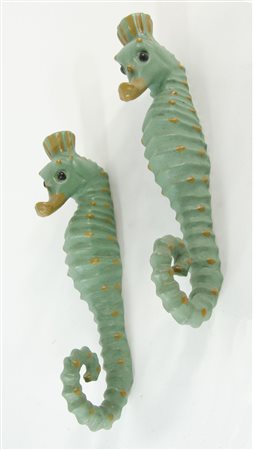 Matteo Di Lieto Coppia di appliques in ceramica verde a forma di cavallucci...