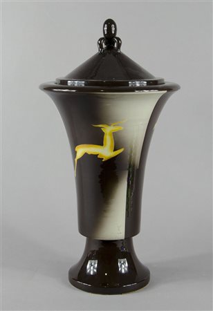 Galvani Pordenone Grande vaso in ceramica policroma con decoro di animali,...