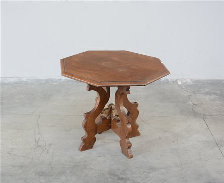 Tavolino da salotto di forma ottagonale con gambe a lira (cm 60x50x60)