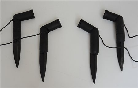 Lotto di quattro faretti da giardino con base a picchetto, produzione Osram...