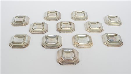 Gruppo di dodici posacenere in argento di forma ottagonale marcati Faraone...